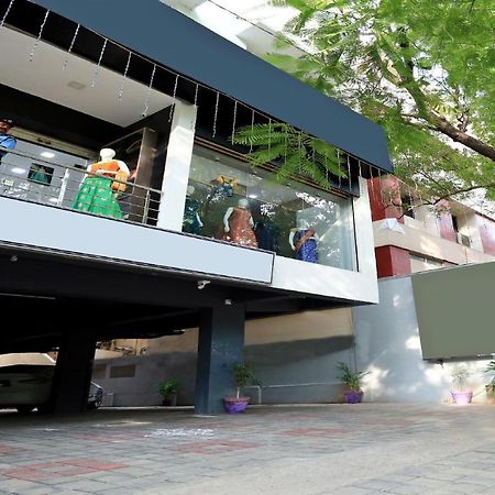 Hotel Treebo Trend Royal Madurai Exterior foto
