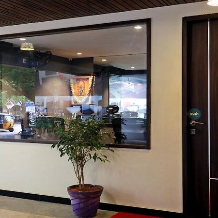 Hotel Treebo Trend Royal Madurai Exterior foto