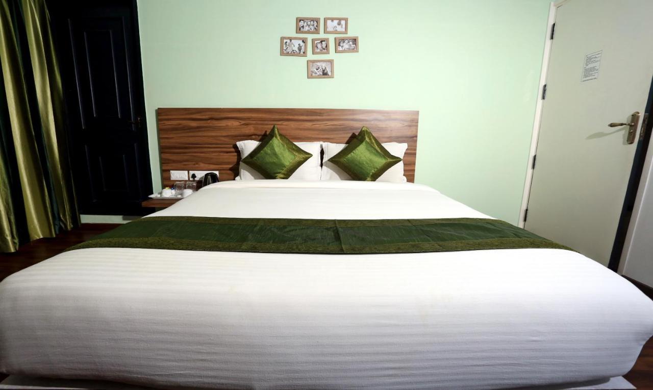 Hotel Treebo Trend Royal Madurai Exterior foto