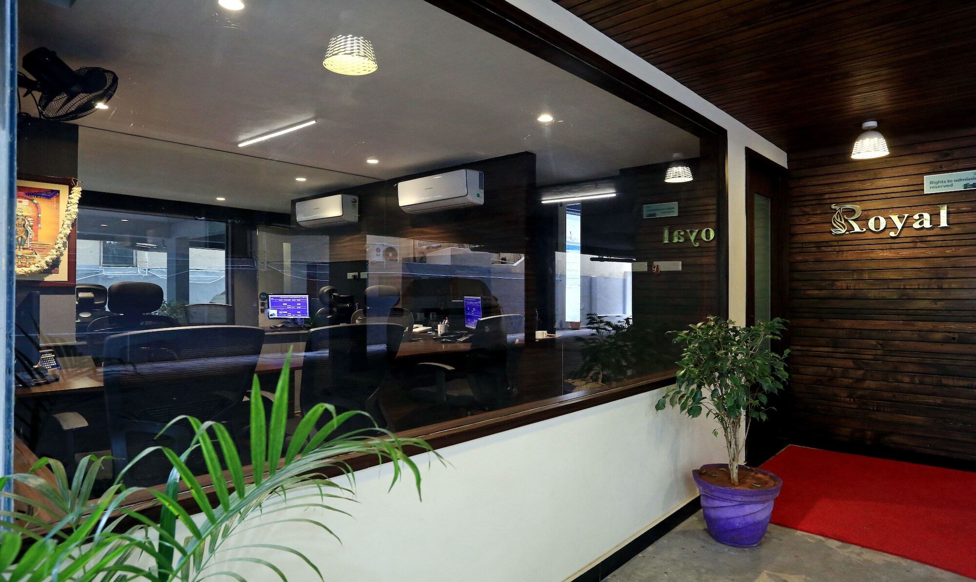 Hotel Treebo Trend Royal Madurai Exterior foto